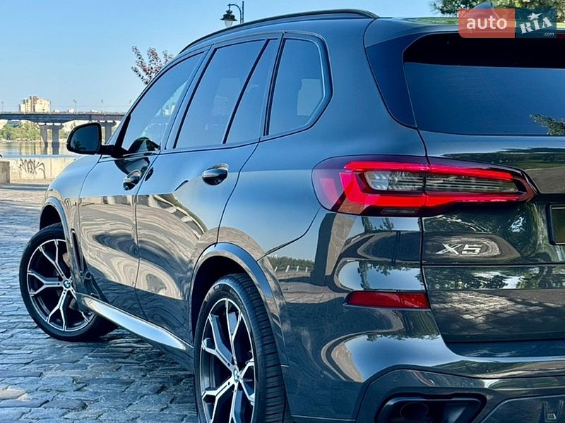 Внедорожник / Кроссовер BMW X5 2022 в Киеве