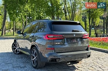Внедорожник / Кроссовер BMW X5 2022 в Киеве
