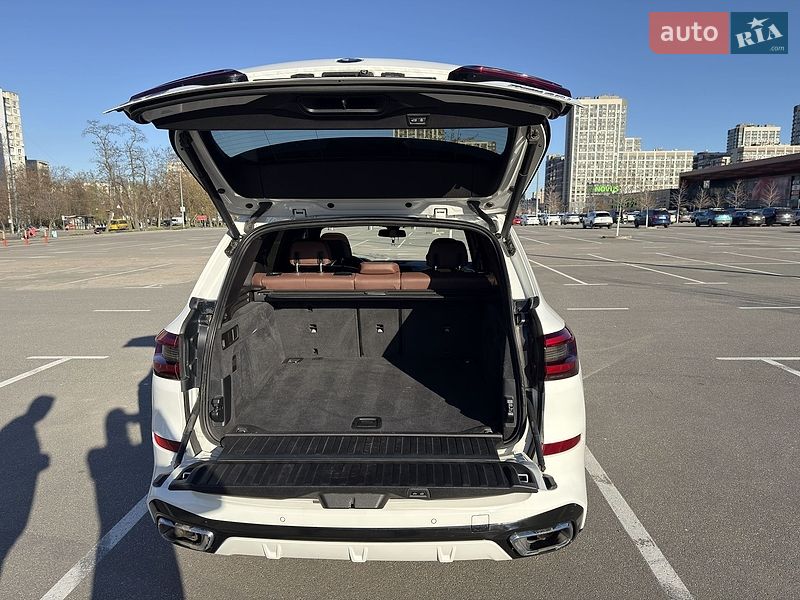 Внедорожник / Кроссовер BMW X5 2019 в Киеве