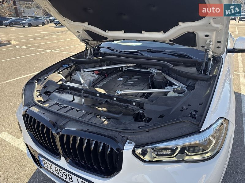 Внедорожник / Кроссовер BMW X5 2019 в Киеве