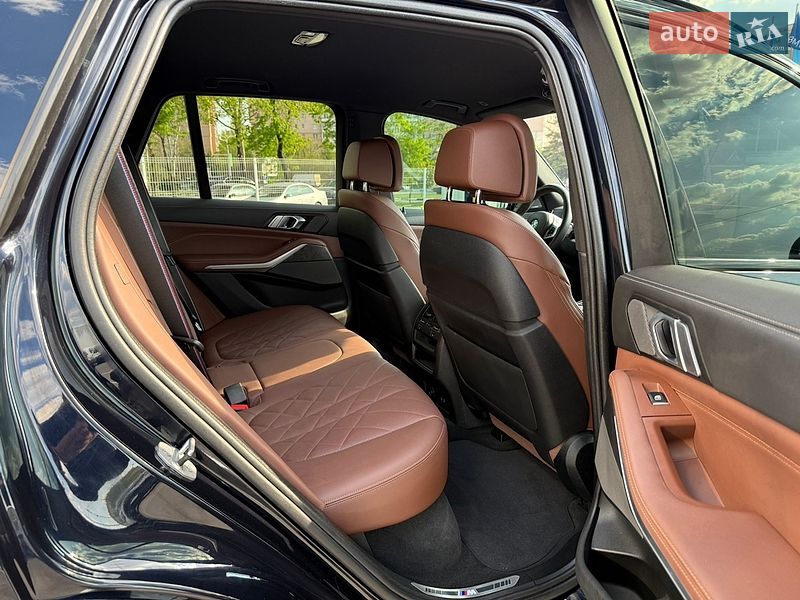 Внедорожник / Кроссовер BMW X5 2024 в Харькове