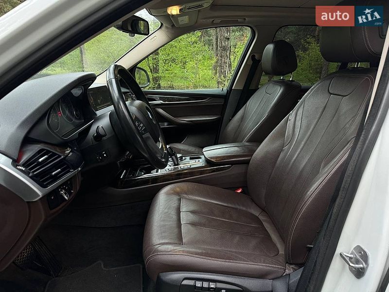 Внедорожник / Кроссовер BMW X5 2015 в Львове