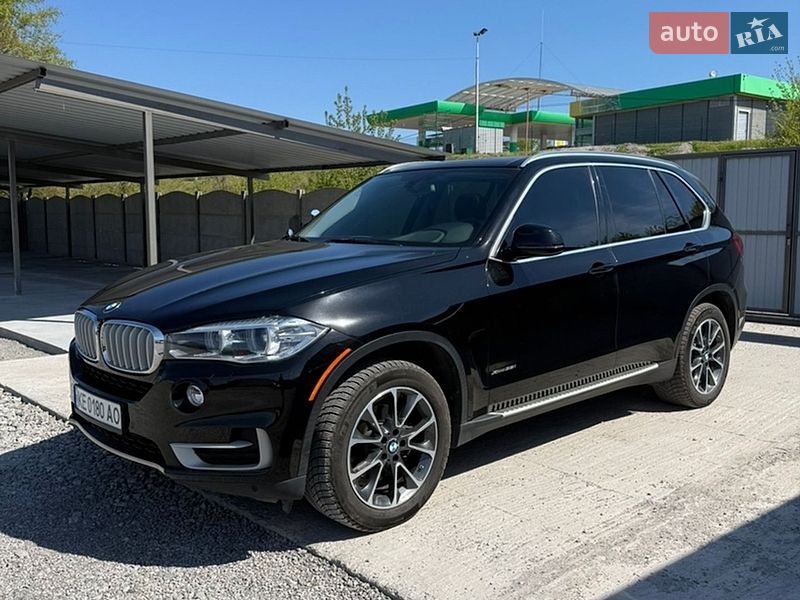 Внедорожник / Кроссовер BMW X5 2015 в Каменском