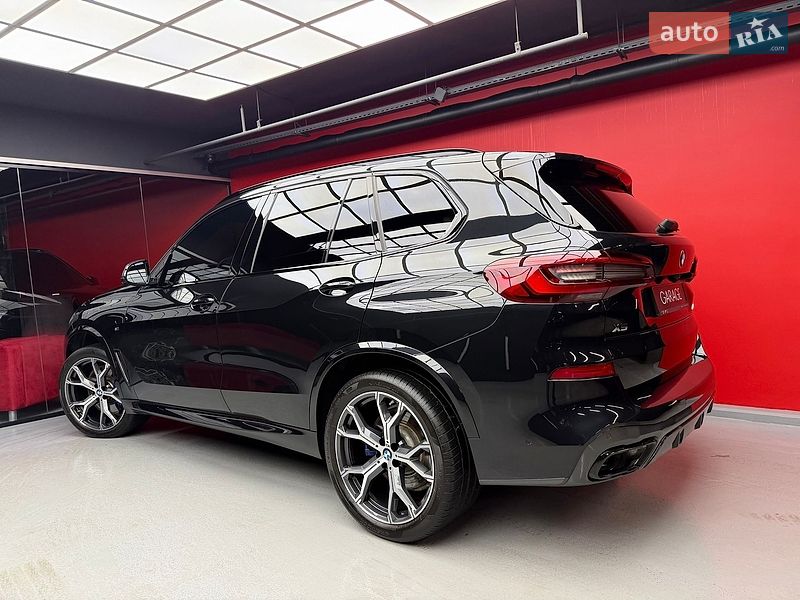 Внедорожник / Кроссовер BMW X5 2021 в Киеве