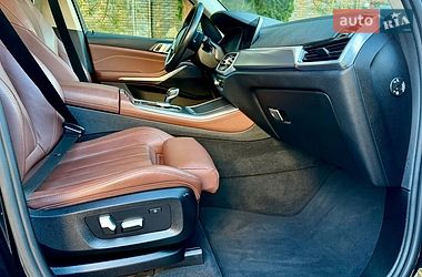 Внедорожник / Кроссовер BMW X5 2021 в Ровно