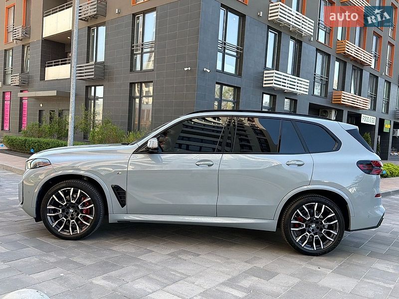 Внедорожник / Кроссовер BMW X5 2024 в Киеве