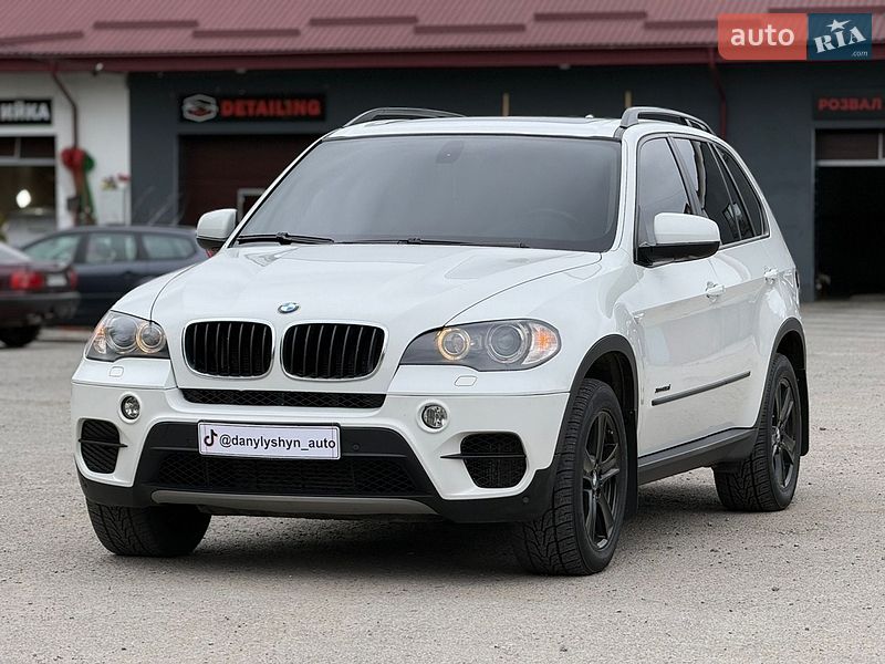 Внедорожник / Кроссовер BMW X5 2010 в Звягеле