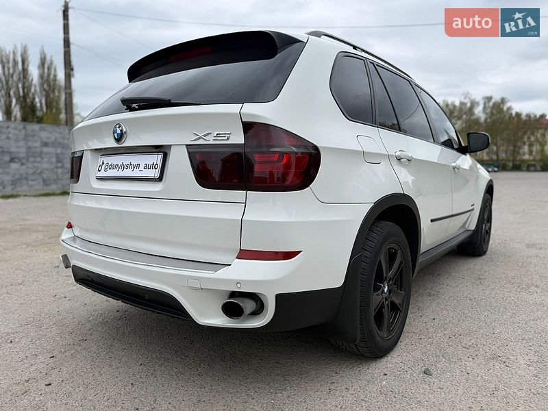 Внедорожник / Кроссовер BMW X5 2010 в Звягеле