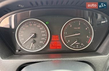 Внедорожник / Кроссовер BMW X5 2010 в Звягеле