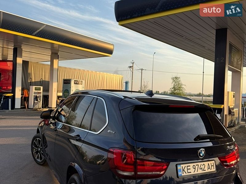 Внедорожник / Кроссовер BMW X5 2017 в Днепре