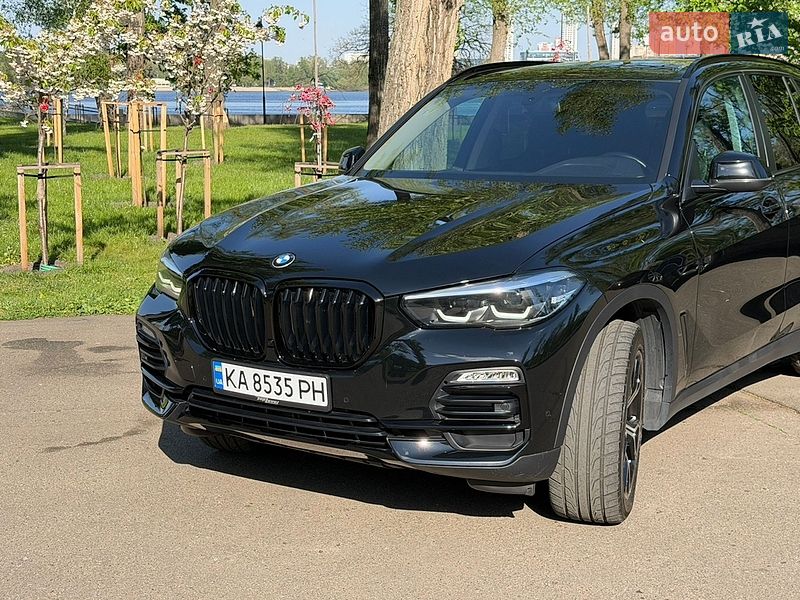 Внедорожник / Кроссовер BMW X5 2021 в Киеве