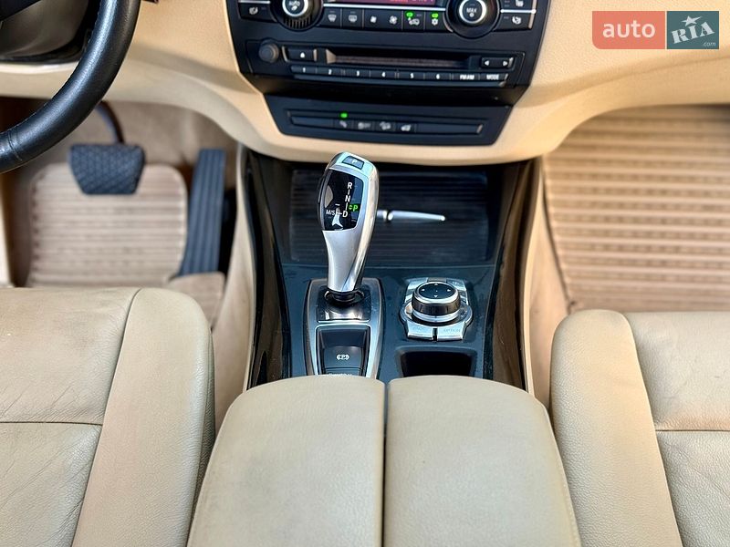 Внедорожник / Кроссовер BMW X5 2010 в Днепре