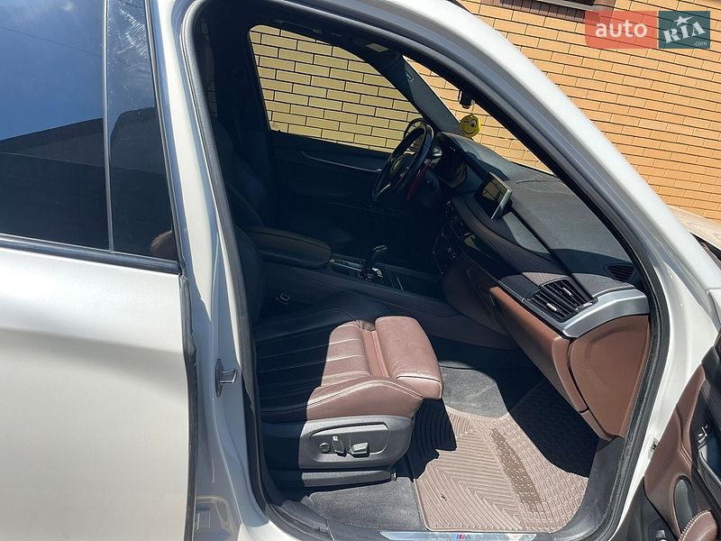 Внедорожник / Кроссовер BMW X5 2014 в Сарнах