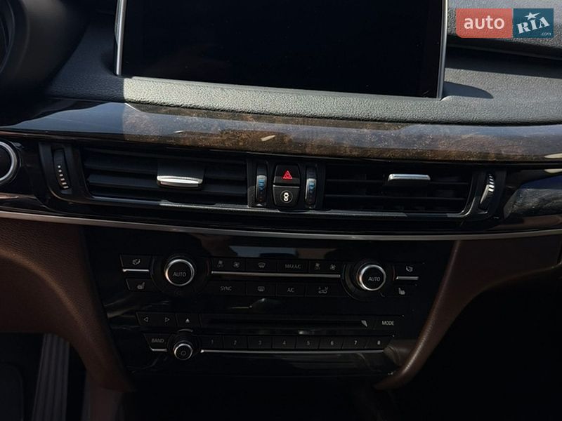 Внедорожник / Кроссовер BMW X5 2016 в Киеве