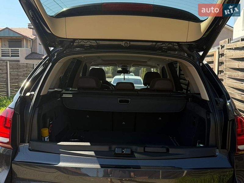 Внедорожник / Кроссовер BMW X5 2016 в Киеве