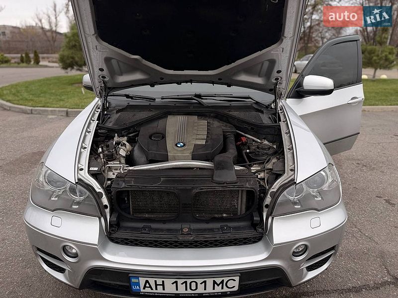 Внедорожник / Кроссовер BMW X5 2012 в Днепре