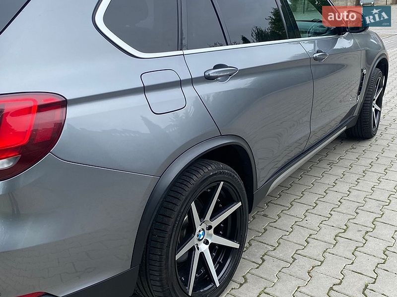 Внедорожник / Кроссовер BMW X5 2015 в Черновцах