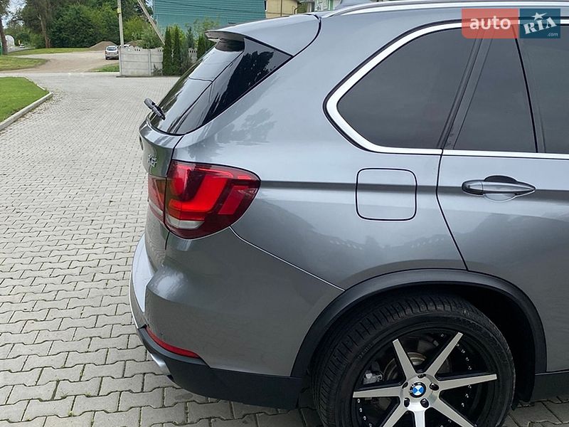 Внедорожник / Кроссовер BMW X5 2015 в Черновцах
