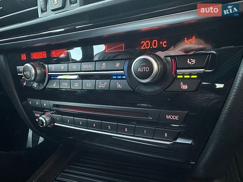Внедорожник / Кроссовер BMW X5 2016 в Киеве