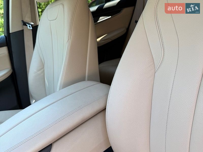 Внедорожник / Кроссовер BMW X5 2016 в Киеве