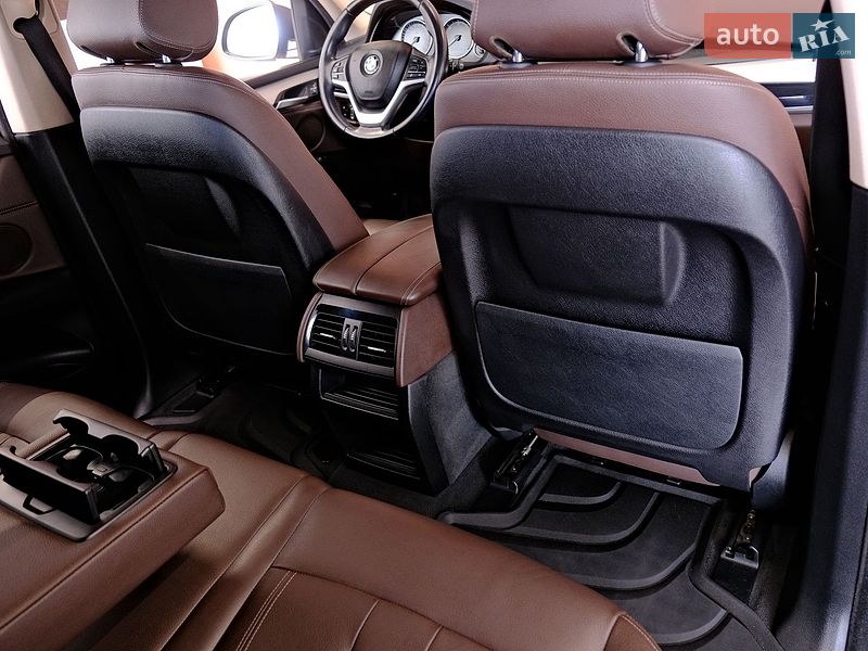 Внедорожник / Кроссовер BMW X5 2015 в Одессе