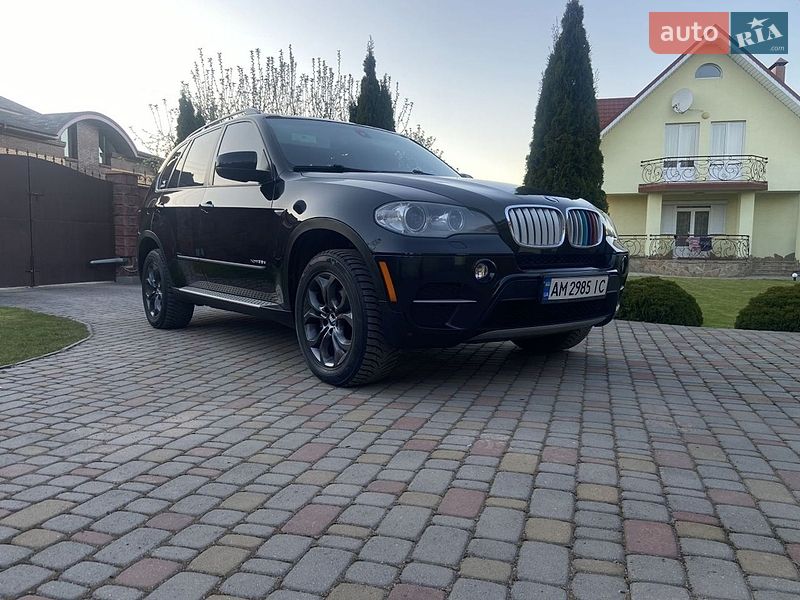Внедорожник / Кроссовер BMW X5 2012 в Житомире