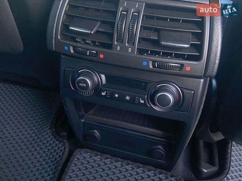 Внедорожник / Кроссовер BMW X5 2012 в Житомире