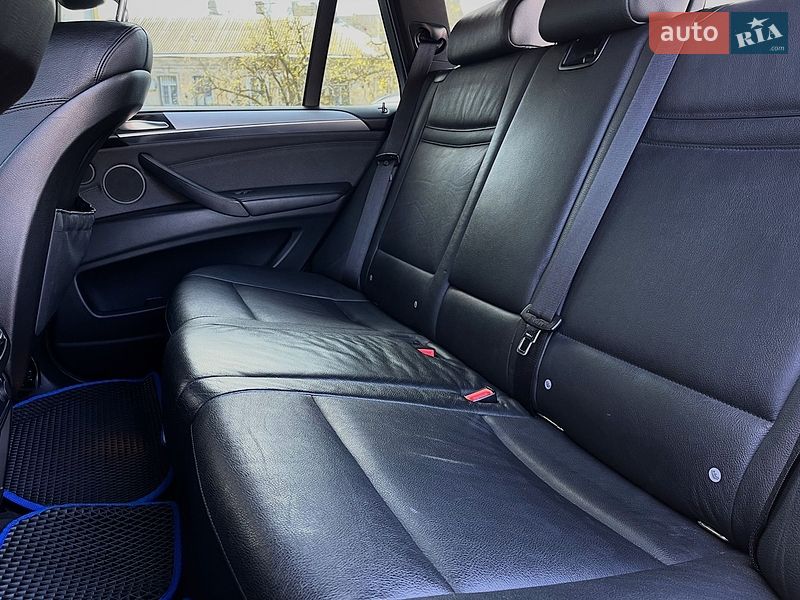 Внедорожник / Кроссовер BMW X5 2010 в Николаеве