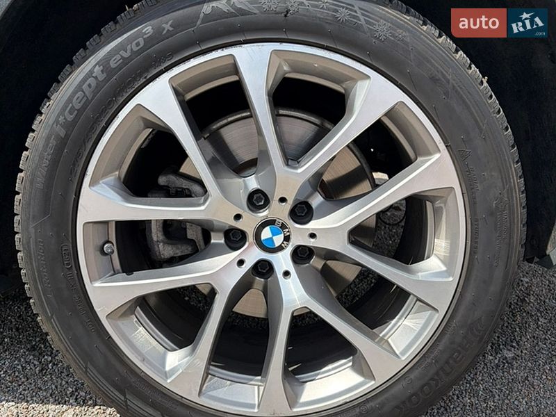 Внедорожник / Кроссовер BMW X5 2020 в Киеве
