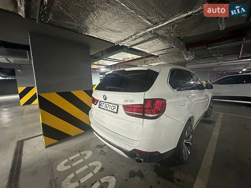 Позашляховик / Кросовер BMW X5 2014 в Івано-Франківську