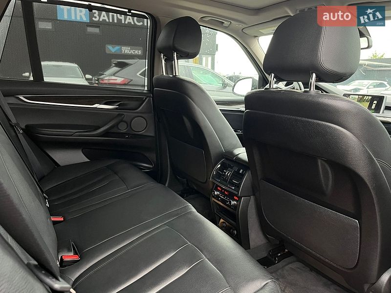 Внедорожник / Кроссовер BMW X5 2016 в Львове