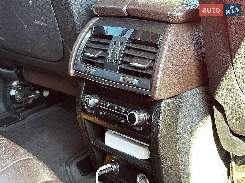 Внедорожник / Кроссовер BMW X5 2015 в Одессе
