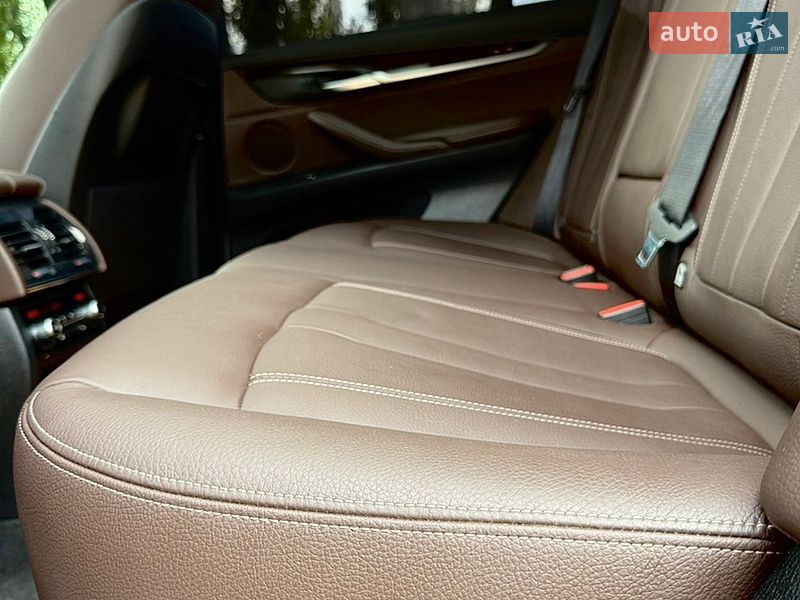 Внедорожник / Кроссовер BMW X5 2015 в Лубнах