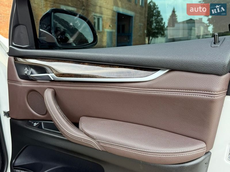 Внедорожник / Кроссовер BMW X5 2015 в Лубнах