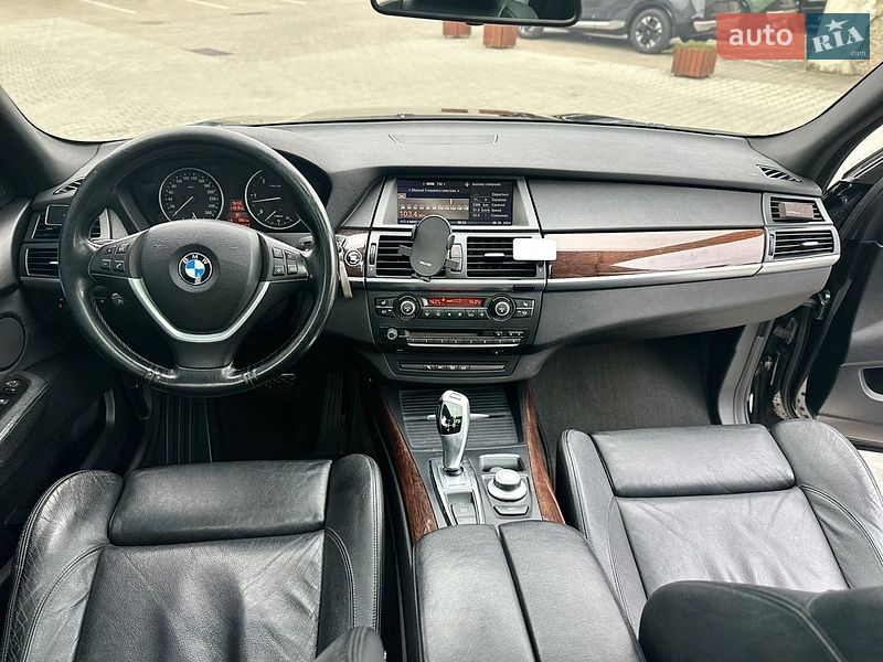 Позашляховик / Кросовер BMW X5 2009 в Луцьку