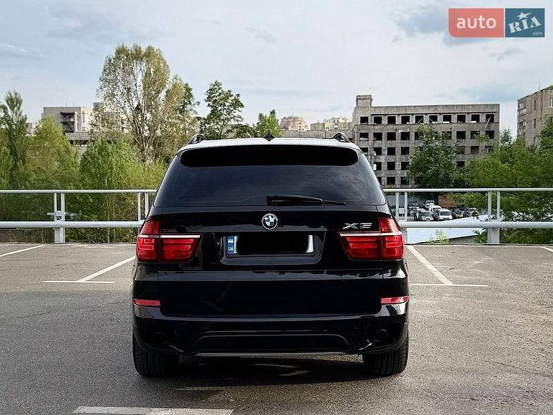 Внедорожник / Кроссовер BMW X5 2010 в Киеве