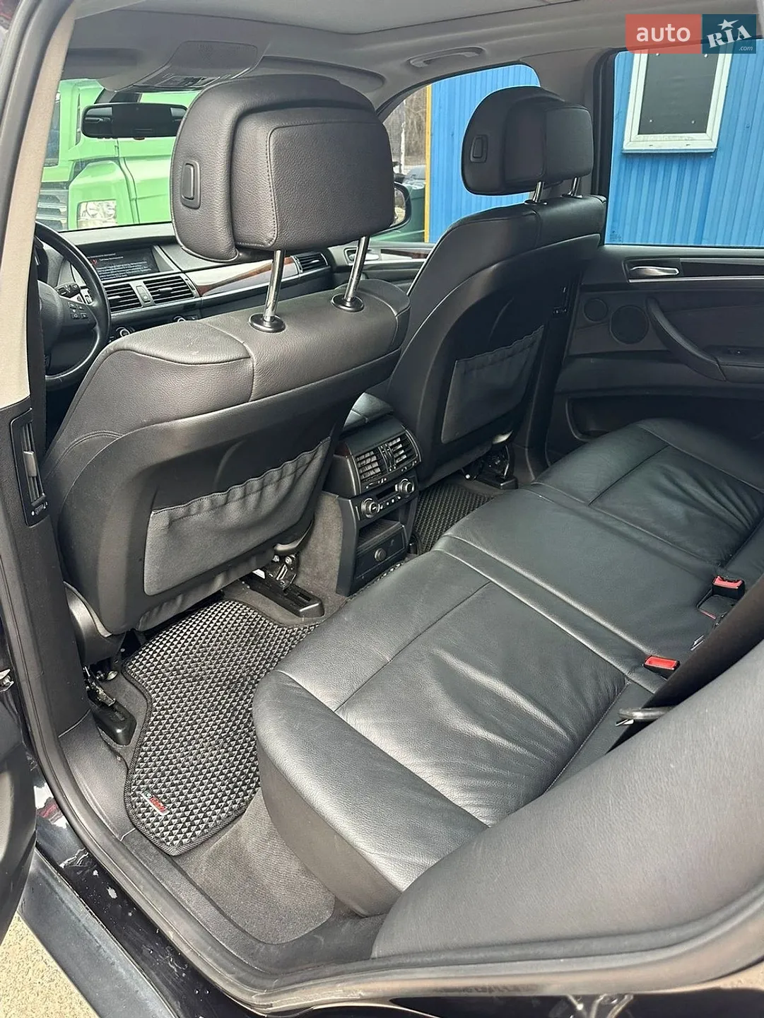 2010 BMW X5 - мініатюра 3