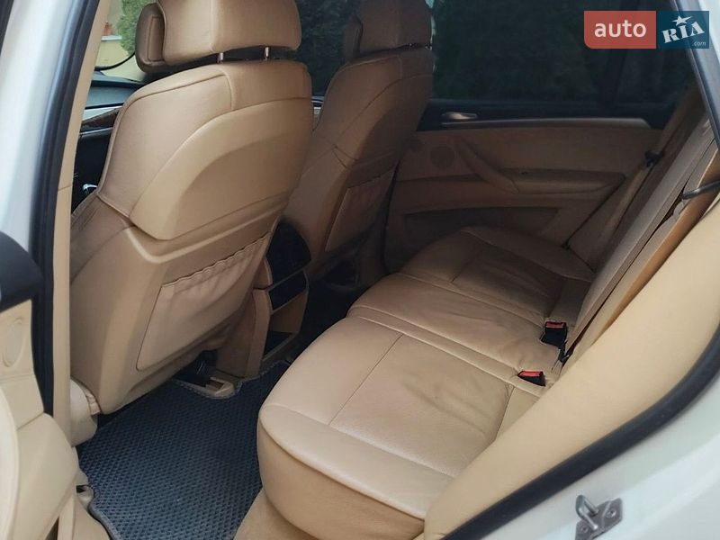 Внедорожник / Кроссовер BMW X5 2012 в Трускавце