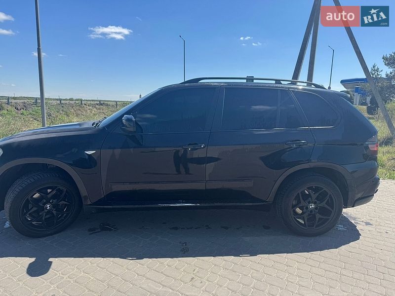 Внедорожник / Кроссовер BMW X5 2010 в Львове