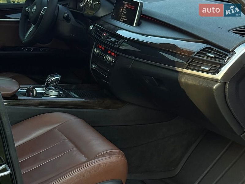 Внедорожник / Кроссовер BMW X5 2014 в Запорожье