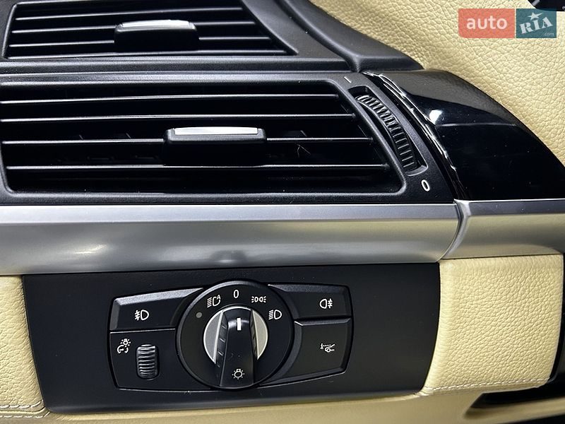 Внедорожник / Кроссовер BMW X5 2011 в Черновцах