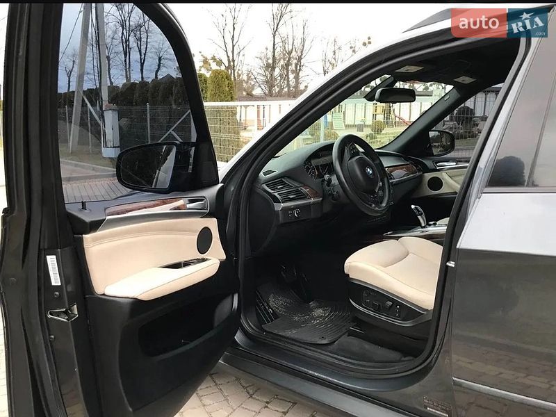 Внедорожник / Кроссовер BMW X5 2010 в Днепре