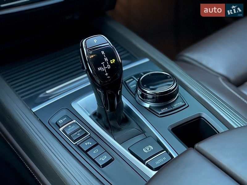 Внедорожник / Кроссовер BMW X5 2018 в Николаеве