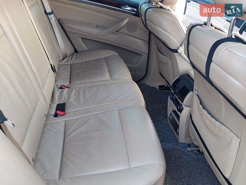 Внедорожник / Кроссовер BMW X5 2012 в Измаиле