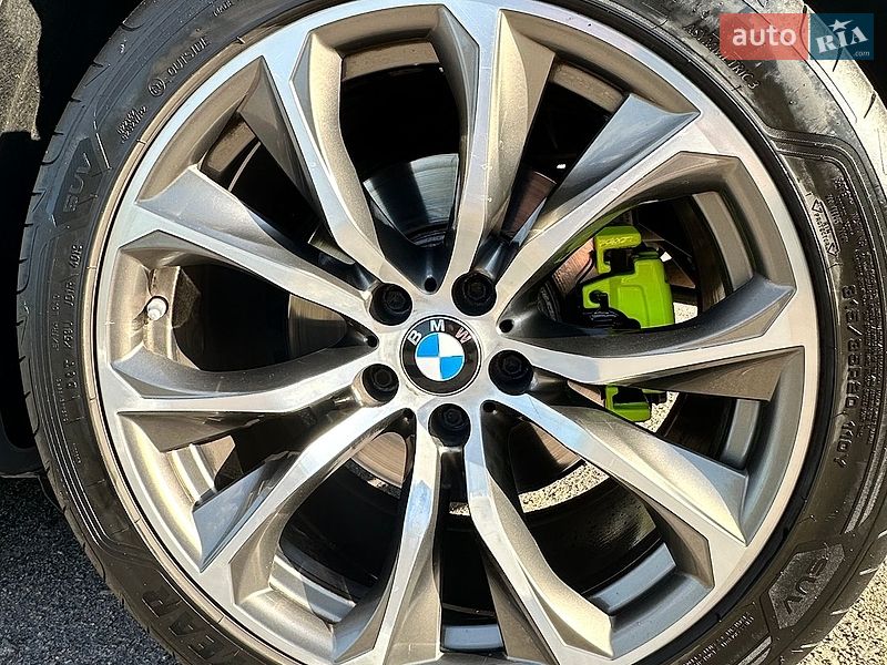 Позашляховик / Кросовер BMW X5 2014 в Дніпрі