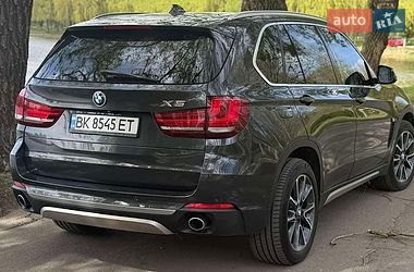 Внедорожник / Кроссовер BMW X5 2014 в Ровно