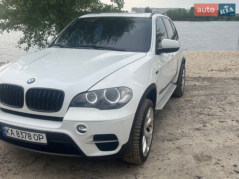 Позашляховик / Кросовер BMW X5 2012 в Києві