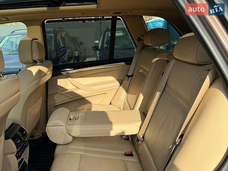 Внедорожник / Кроссовер BMW X5 2013 в Ивано-Франковске