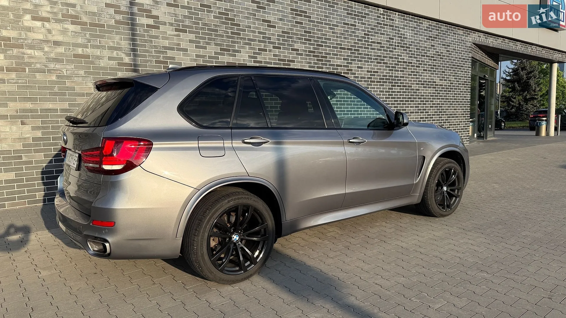 2017 BMW X5 - мініатюра 2