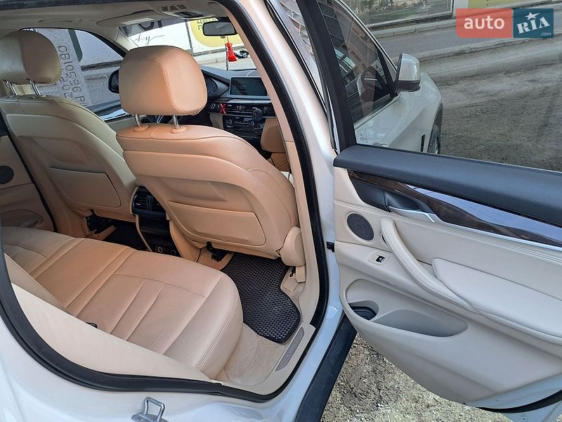 Внедорожник / Кроссовер BMW X5 2014 в Львове